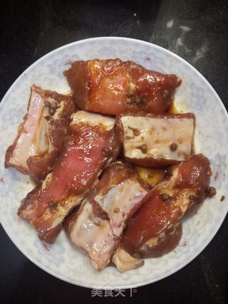 孜然烤排骨的做法步骤:2