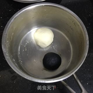 小黄人豆沙包的做法步骤：6