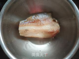 鳕鱼蔬菜饼的做法步骤：1