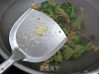 蒜香杏鲍菇西兰花的做法步骤：10