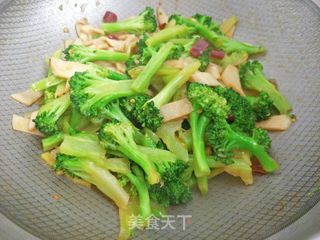 蒜香杏鲍菇西兰花的做法步骤:11