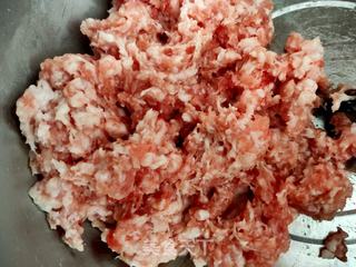 猪肉茴香包子的做法步骤:4