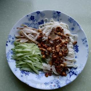 鸡丝拌面的做法步骤:19