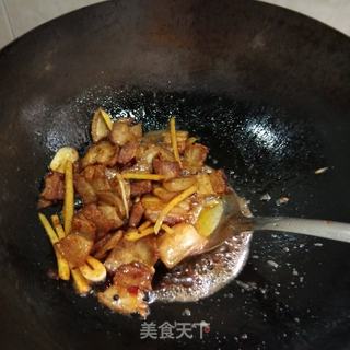 蒜香青椒回锅肉的做法步骤:11
