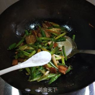 蒜香青椒回锅肉的做法步骤:14