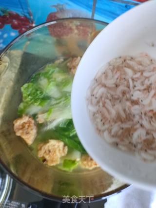 素丸子白菜粉丝汤的做法步骤:8