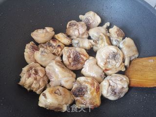 黄焖鸡的做法步骤:5