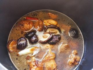 黄焖鸡的做法步骤:7