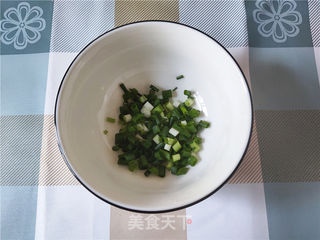 酸辣剪刀面的做法步骤:3