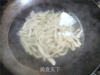 酸辣剪刀面的做法步骤:6