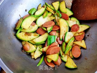 西葫芦炒火腿的做法步骤:8
