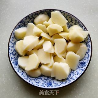 猪腿骨炖土豆的做法步骤:7