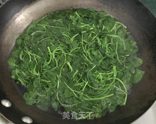 苜蓿鸡肉包子的做法步骤:5