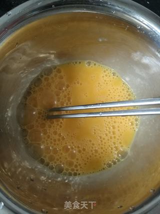 竹荪火腿肠煎蛋饼的做法步骤:3