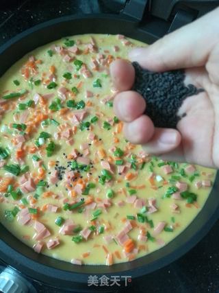 竹荪火腿肠煎蛋饼的做法步骤:9