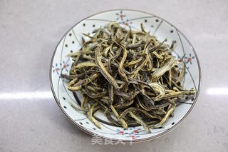 香辣泥鳅干的做法步骤：1