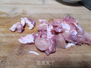 奥尔良鸡肉披萨的做法步骤:2