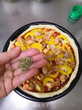 奥尔良鸡肉披萨的做法步骤:23