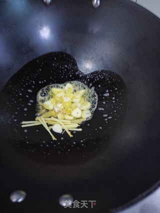彩椒芦笋炒虾仁的做法步骤:8