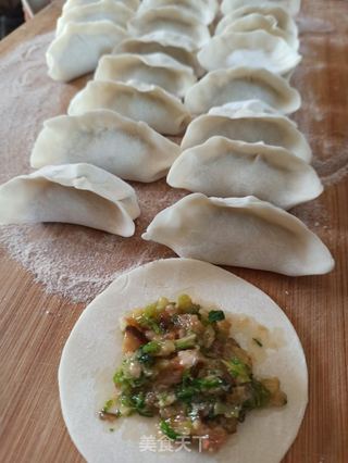 三鲜肉饺的做法步骤:5