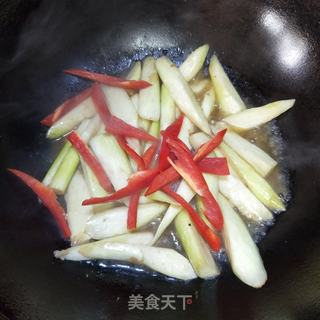 牛肉炒茭白的做法步骤：9