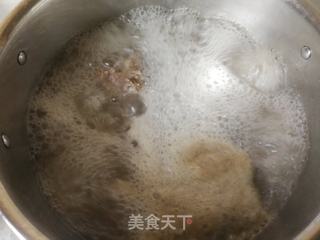 虫草枸杞排骨汤的做法步骤:2