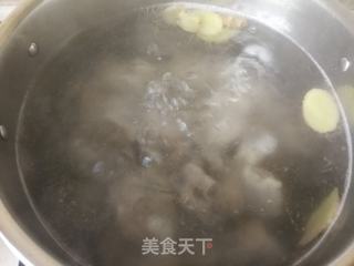 虫草枸杞排骨汤的做法步骤：5