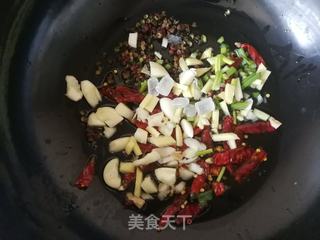 麻辣啤酒龙虾尾的做法步骤：3