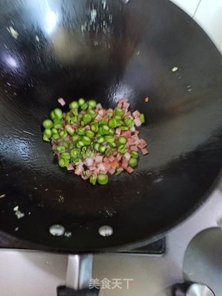 培根芦笋蛋炒饭的做法步骤:3