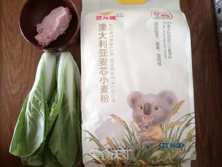 白菜小肉包的做法步骤：1