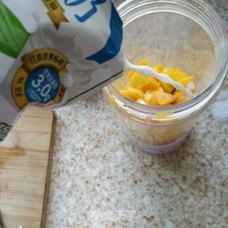 芒果牛奶饮的做法步骤：3