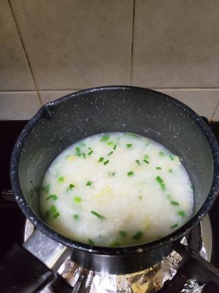 瑶柱粥的做法步骤:9