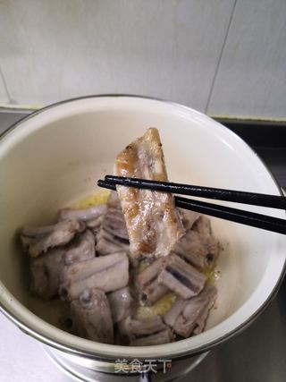 酸菜粉条炖排骨的做法步骤:7