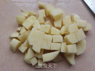 咖喱红薯土豆的做法步骤:2