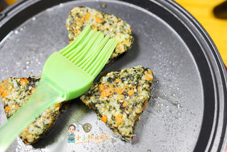 12个月以上辅食土豆肉松饭团的做法步骤:9