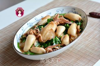 韭菜炒海兔的做法步骤：8