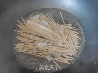 减脂又美味的西红柿鸡蛋面的做法步骤：3