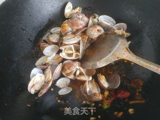 麻辣花蛤的做法步骤:14
