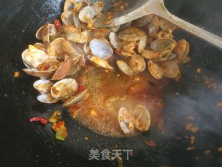 麻辣花蛤的做法步骤:15