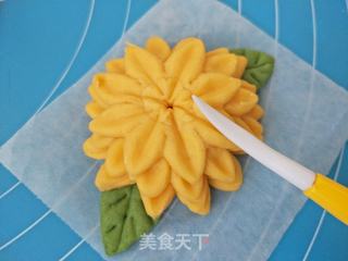菊花馒头的做法步骤:12