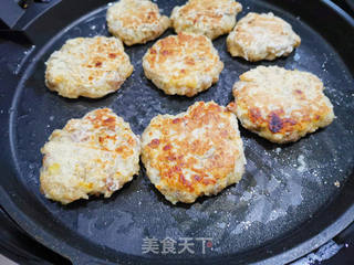 #春日应季美食#香蕉苹果燕麦饼的做法步骤:5