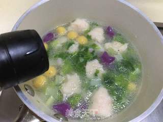 虾滑年糕青菜汤的做法步骤:7