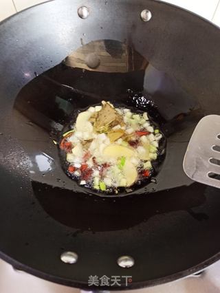 双椒爆兔丁的做法步骤:5