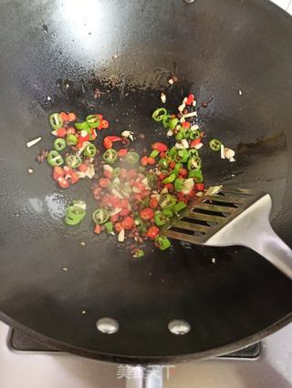 双椒爆兔丁的做法步骤:10