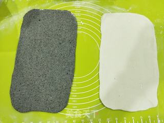 黑芝麻双色馒头的做法步骤:19