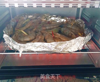 锡纸烤大虾 蒜香青虾 烤箱虾子 烤箱菜的做法步骤:10