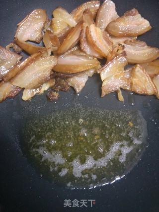 蒜薹炒腊肉的做法步骤:4