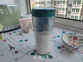 香蕉奶昔的做法步骤:6