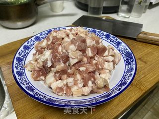 萝卜丝油渣鲜肉包的做法步骤：1