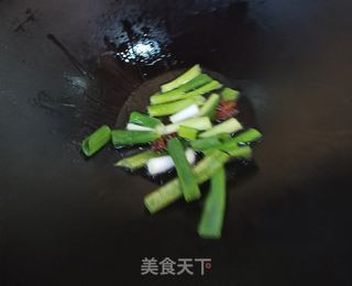 葱焖蚕豆的做法步骤:3